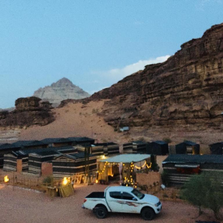 Martian Camp Wadi Rum Exterior photo